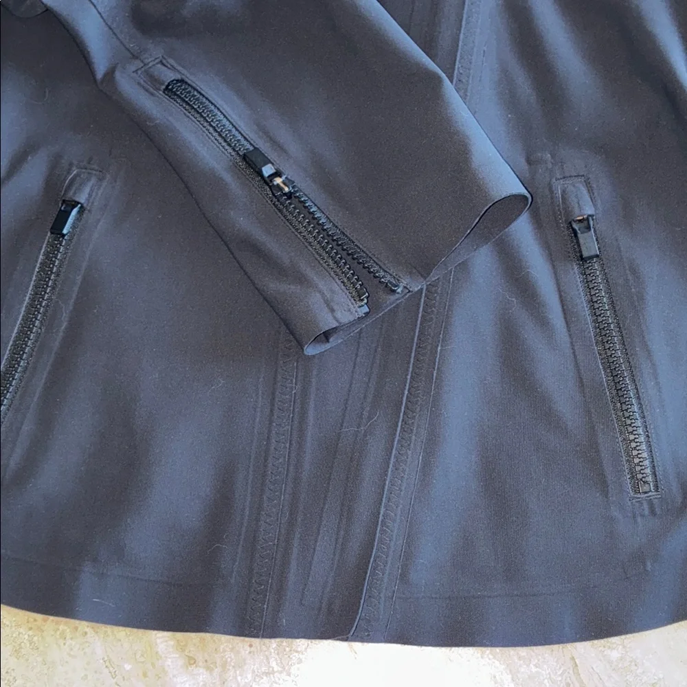 ATHLETA Black Jacket, Edgy & Sleek, offset zipper detail, lightweight. L - Picture 11 of 16